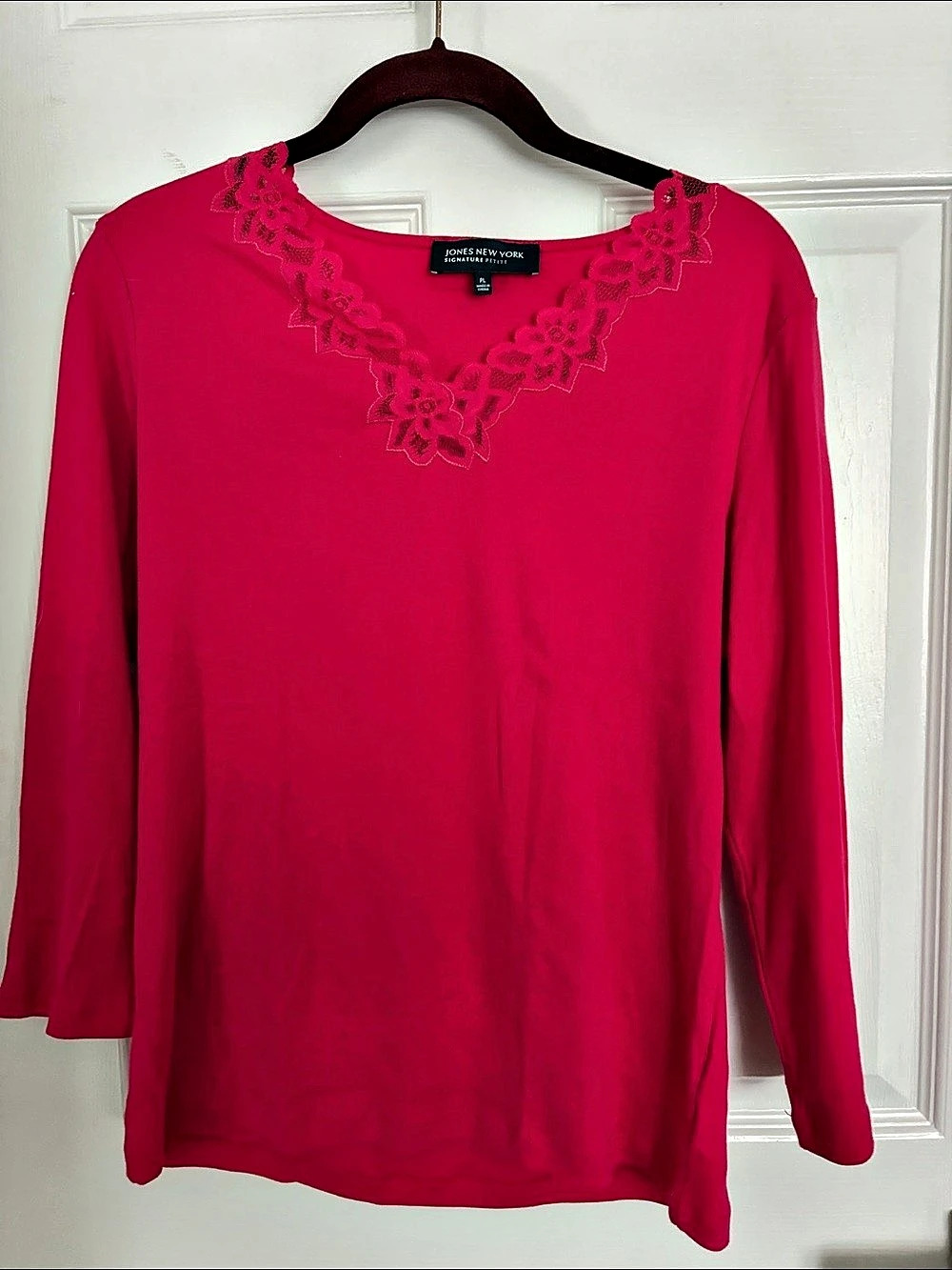 Jones New York Signature Petite Lace Trim Long Sleeve Top in Pink, Size Large
